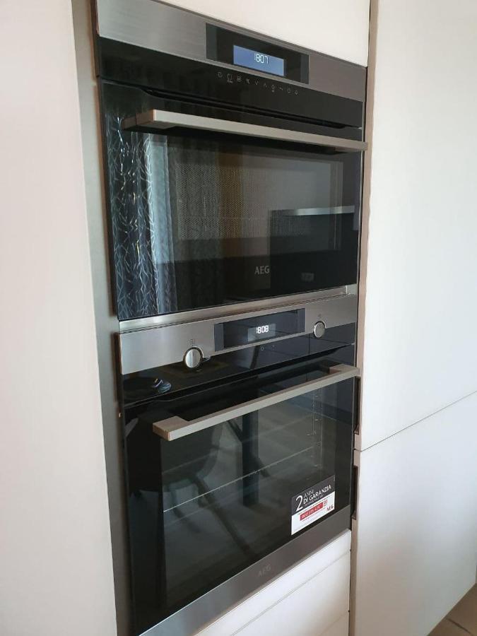 Sweet Dream Deluxe Apartment Sirmione Dış mekan fotoğraf