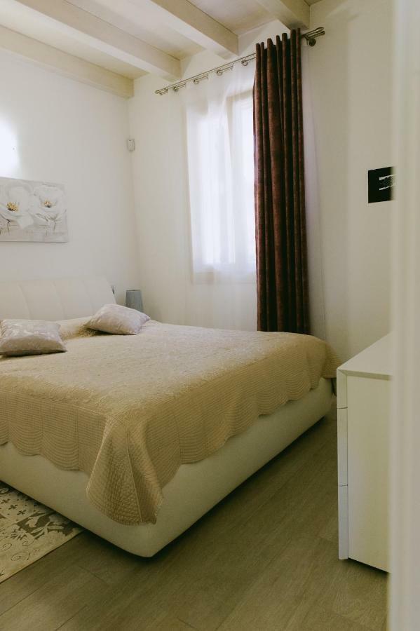 Sweet Dream Deluxe Apartment Sirmione Dış mekan fotoğraf