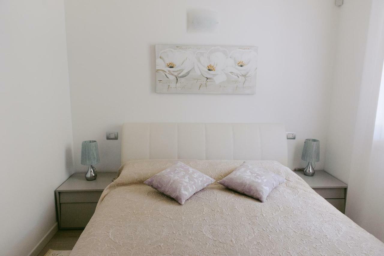 Sweet Dream Deluxe Apartment Sirmione Dış mekan fotoğraf